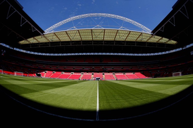 Nhìn lại chiến thắng dễ dàng của Man City trước Chelsea - 2
Wembley trước giờ bóng lăn