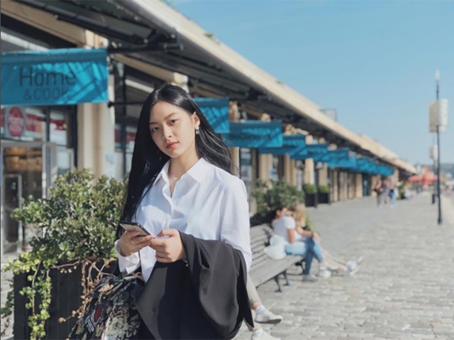 Nữ sinh Việt tại Pháp học giỏi, xinh đẹp “gây thương nhớ” - 12
Tố Anh khoe nét trưởng thành trên đất Pháp