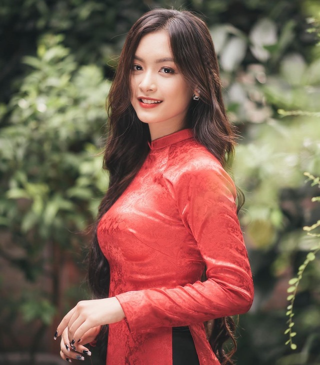 Nữ sinh Việt tại Pháp học giỏi, xinh đẹp “gây thương nhớ” - 6
Sở hữu chiều cao lý tưởng 1m72 và gương mặt xinh đẹp, nhưng Tố Anh chưa từng tham dự một cuộc thi nhan sắc nào