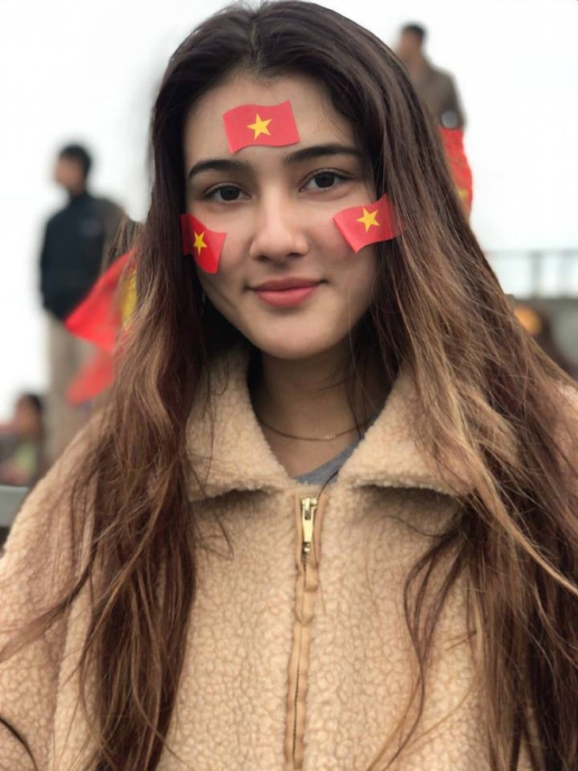 5 nữ sinh mang dòng máu lai có gương mặt và vóc dáng tuyệt đẹp - 3 5 nữ sinh mang dòng máu lai có gương mặt và vóc dáng tuyệt đẹp - 3