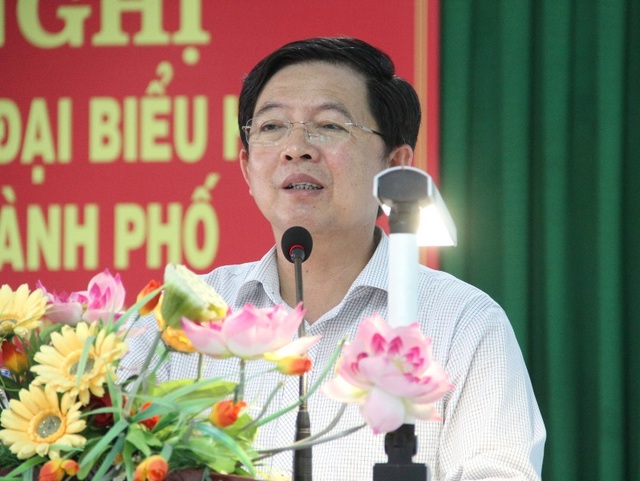 
Chủ tịch UBND tỉnh Bình Định Hồ Quốc Dũng tiếp xúc cử tri phường Thị Nại (TP Quy Nhơn).
