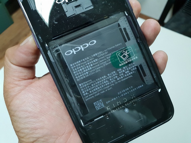 Oppo Find X mặt lưng trong suốt xuất hiện tại Việt Nam - 3 Oppo Find X mặt lưng trong suốt xuất hiện tại Việt Nam - 3