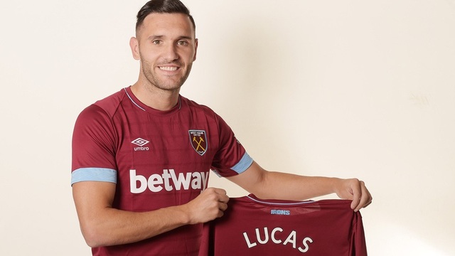 Nhật ký chuyển nhượng ngày 9/8: Chờ “bom tấn” ở Premier League - 2
Lucas Perez chuyển sang West Ham