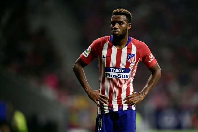 10 bản hợp đồng đắt giá nhất trong kỳ chuyển nhượng mùa Hè 2018 - 4
Atletico Madrid đã vượt qua nhiều đại gia ở Premier League để sở hữu cầu thủ chạy cánh người Pháp, Thomas Lemar. Để có được chữ ký của cầu thủ này, Atletico Madrid số tiền lên tới 70 triệu euro.