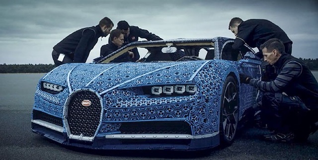 Siêu xe Bugatti Chiron ráp bằng LEGO có thể lăn bánh như xe thật - 6 Mất 13.400 giờ để các kỹ sư của LEGO hoàn tất lắp ráp chiếc siêu xe đặc biệt này
