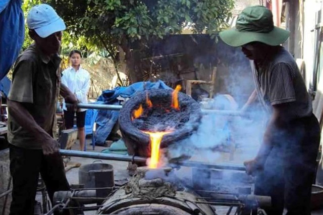 Nghề đúc đồng cổ truyền làng Chè trở thành Di sản văn hóa phi vật thể quốc gia - 1 Nghề đúc đồng cổ truyền làng Chè (Trà Đông), xã Thiệu Trung, huyện Thiệu Hóa, tỉnh Thanh Hóa được đưa vào danh mục Di sản văn hóa phi vật thể quốc gia