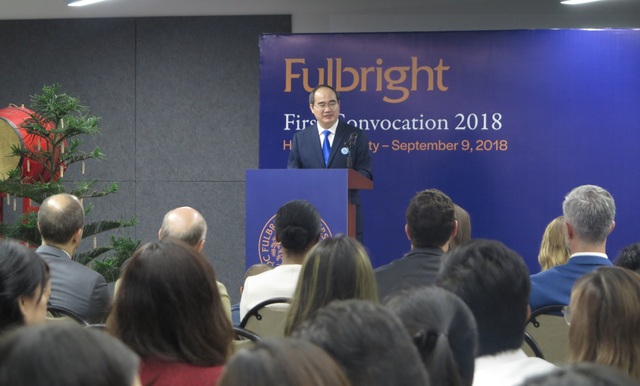 Trường ĐH Fulbright Việt Nam khai giảng khóa đầu tiên - 1 Bí thư Thành uỷ TPHCM Nguyễn Thiện Nhân phát biểu chúc mừng tại lễ khai giảng đầu tiên của Trường ĐH Fulbright Việt Nam