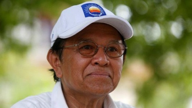 Thủ lĩnh đối lập Campuchia bất ngờ được tại ngoại - 1
Ông Kem Sokha. Ảnh: Reuters