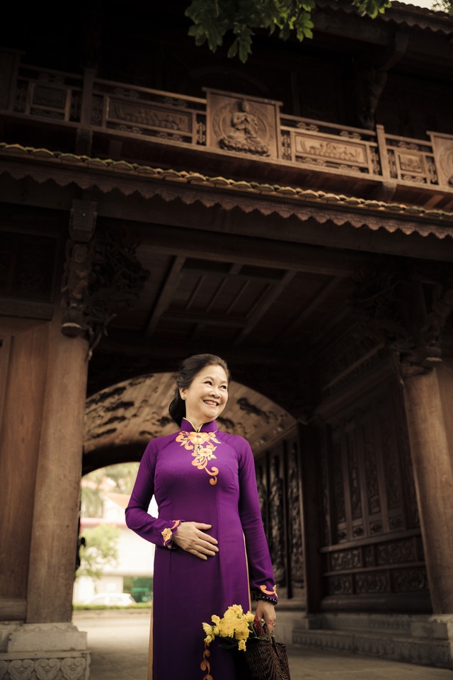 NSƯT Diệu Thuần: "Tôi thỏa mãn với gia đình nhỏ bé của mình" - 8 NSƯT Diệu Thuần: "Tôi thỏa mãn với gia đình nhỏ bé của mình" - 8