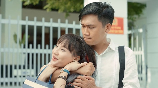 Bảo Thanh: “Mr Cần Trô Xuân Nghị cũng “lầy lầy, bựa bựa” giống tôi” - 2 Bảo Thanh không thể nhịn được cười khi đóng phim cùng Xuân Nghị.