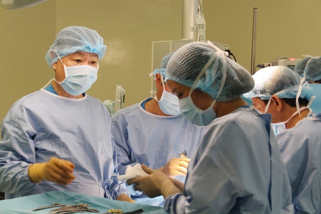Hi hữu ca cắt u gan nhưng bị “cấm” truyền máu - 2 Ca phẫu thuật được thực hiện nhờ hệ thống truyền máu hoàn hồi