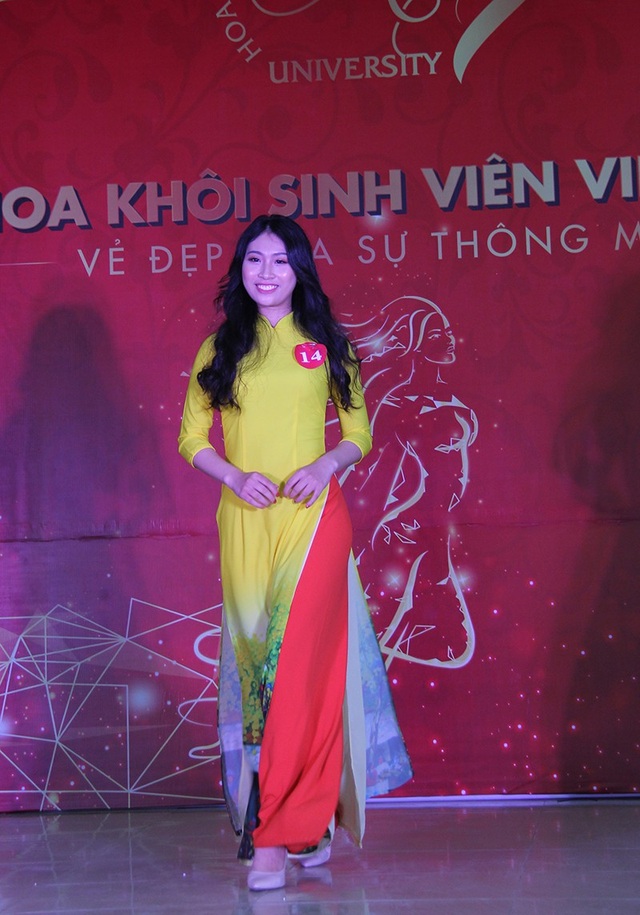 Nữ sinh Hà Nội xúng xính váy áo dự thi Sơ khảo Hoa khôi Sinh viên Việt Nam - 9 Nữ sinh Hà Nội xúng xính váy áo dự thi Sơ khảo Hoa khôi Sinh viên Việt Nam - 9