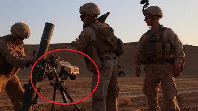Bức ảnh làm dấy lên nghi vấn về vai trò thực sự của Pháp ở Syria - 1
Xe bộ binh nghi của Pháp xuất hiện ở Deir Ezzor, Syria. (Ảnh: France24)