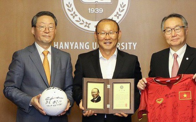 HLV Park Hang Seo được vinh danh ở quê nhà - 1
HLV Park Hang Seo được vinh danh ở Hàn Quốc