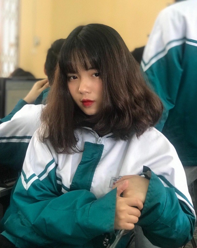 Cặp chị em song sinh 10x Yên Bái thu hút mọi ánh nhìn - 4 Cô chị Thanh Hằng