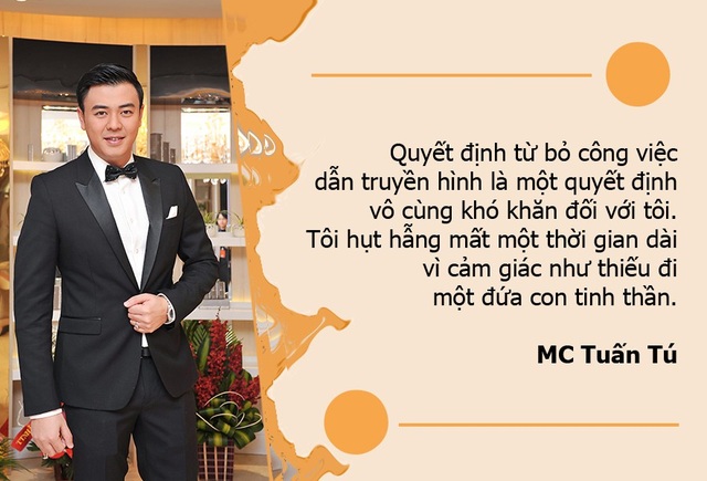 Nghệ sĩ “khốn khổ” vì chụp ảnh với fan, thực hư “Quỳnh búp bê” bị cắt cảnh - 2 MC Tuấn Tú: “Tôi hụt hẫng mất một thời gian dài khi bỏ nghiệp dẫn truyền hình”