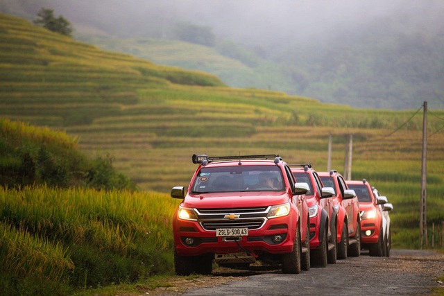 Ba ngày lên đỉnh cùng “Chevrolet Colorado - The Boundary” - 9
Hành trình “Chevrolet Colorado - The Boundary” bên các thửa ruộng bậc thang tại Mường Hum (Bát Xát - Lào Cai).