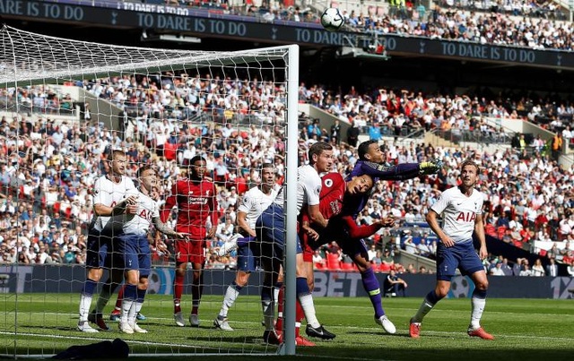Đội hình tiêu biểu vòng 5 Premier League: Tuyệt vời Hazard! - 1
Dù Michel Vorm thi đấu xuất sắc nhưng không thể giúp Tottenham tránh khỏi thất bại trước Liverpool