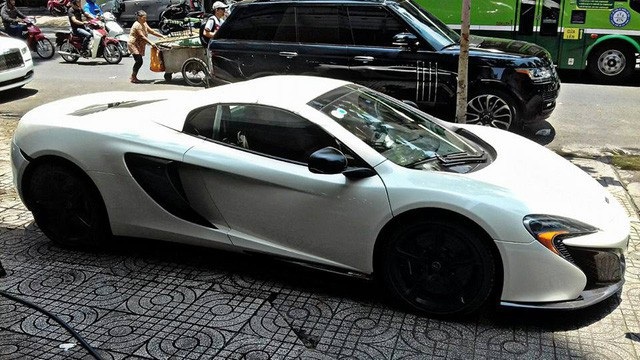 "Vua" cà phê Đặng Lê Nguyên Vũ: Thú chơi siêu xe ít ai sánh bằng - 7
Đặng Lê Nguyên Vũ bán McLaren 650S Spider màu trắng.