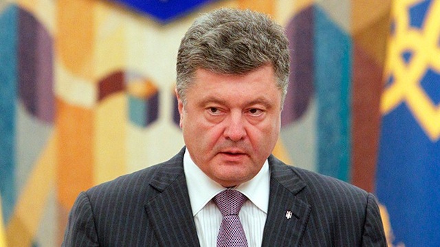 Tổng thống Ukraine ký lệnh hủy bỏ hiệp ước hữu nghị với Nga - 1 Tổng thống Ukraine Petro Poroshenko (Ảnh: Reuters)