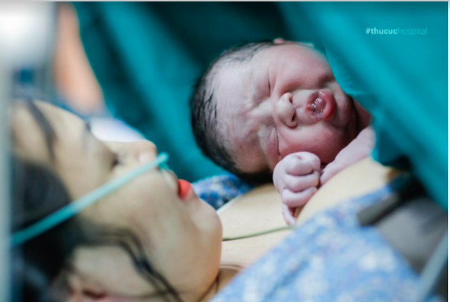 22 khoảnh khắc đẹp mô tả phụ nữ sinh con  sau khi sinh