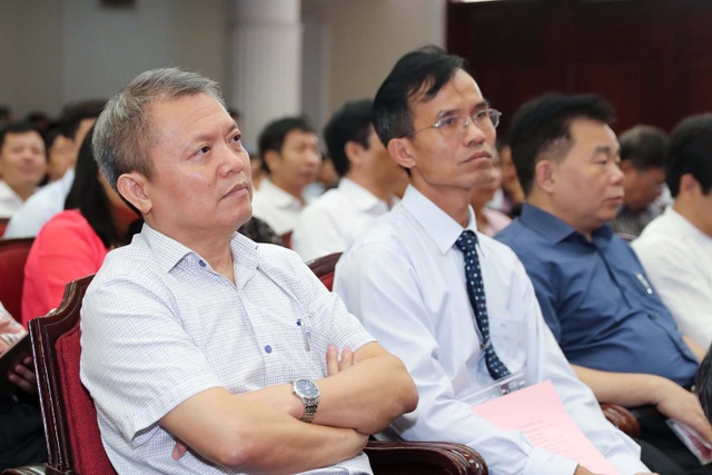 Giáo dục sau "5 năm đổi mới căn bản toàn diện": Nhiều kết quả nhưng còn hạn chế, yếu kém - 3
Các đại biểu tham dự hội nghị