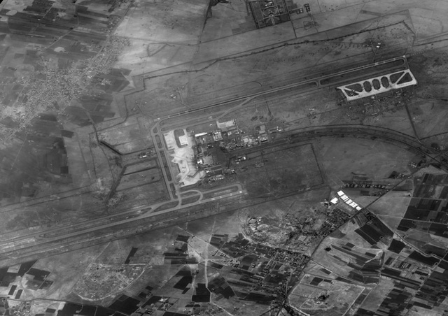 Israel bất ngờ công bố ảnh vệ tinh nơi ở của tổng thống Syria - 3
Ảnh chụp vệ tinh sân bay quốc tế Damascus. (Ảnh: Bộ Quốc phòng Israel)