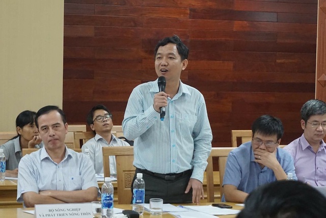 Lại xây dựng thủy điện trên sông Mê Công: Lo nhà trôi sông! - 5 PGS.TS Trần Bá Hoằng đề nghị đánh giá lại hệ thống cửa xả bùn cát của dự án thủy điện Pắc Lay
