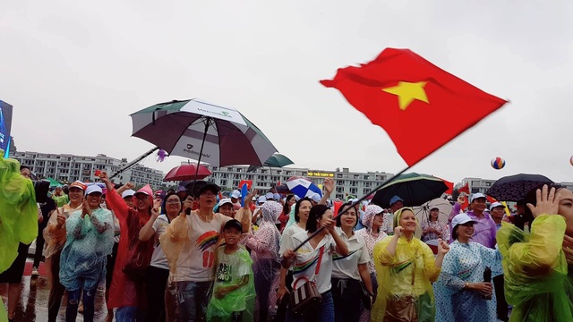 Người Quảng Ninh vỡ òa niềm vui khi "nhà leo núi" Hoàng Cường chiến thắng Olympia - 1 Vỡ òa niềm vui