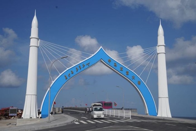 Dự án Vành đai và Con đường: "Không phải bữa trưa miễn phí" - 1
Cầu hữu nghị Trung Quốc - Maldives tại Maldives (Ảnh: newsin.asia)