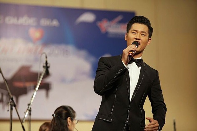 Diva Mỹ Linh biểu diễn thăng hoa tại Hòa nhạc “Trên đôi cánh tình yêu” - 6 Ca sĩ Đức Tuấn.