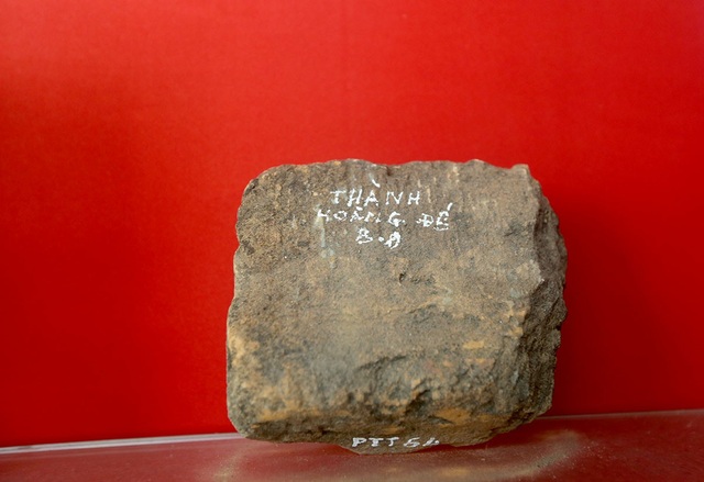Hàng nghìn cổ vật bên trong tòa nhà 150 năm tuổi ở Sài Gòn - 9 Hàng nghìn cổ vật bên trong tòa nhà 150 năm tuổi ở Sài Gòn - 9