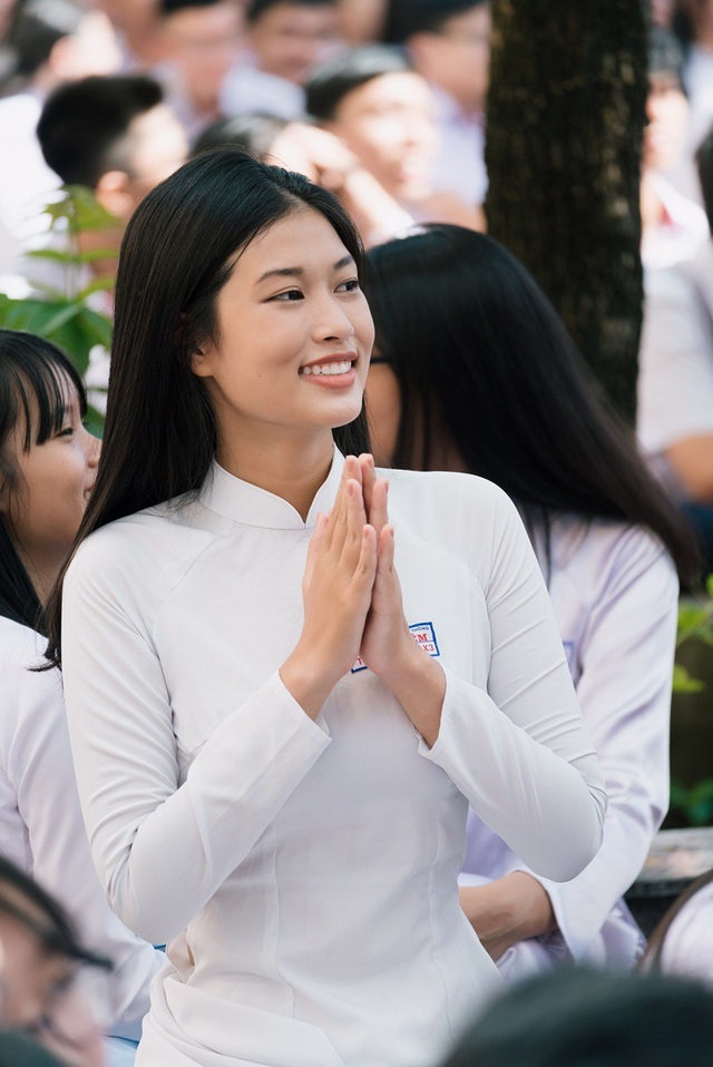 Hành trình gian nan giảm 20 kg của gương mặt Nữ sinh áo dài Việt 2018 - 10 Hành trình gian nan giảm 20 kg của gương mặt Nữ sinh áo dài Việt 2018 - 10