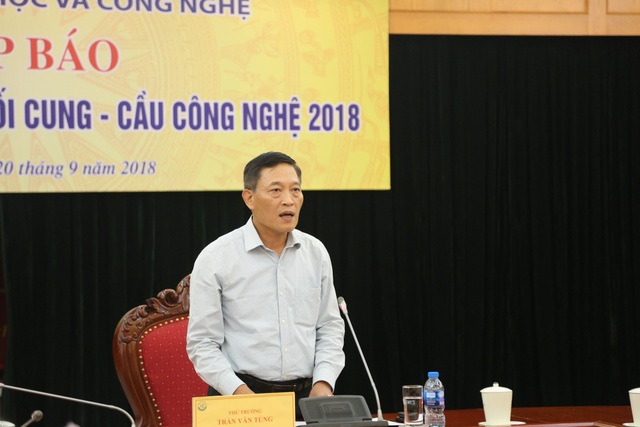 Gần 500 sản phẩm công nghệ sẽ được trình diễn tại TechDemo 2018 - 2
Thứ trưởng Bộ KH&CN Trần Văn Tùng.