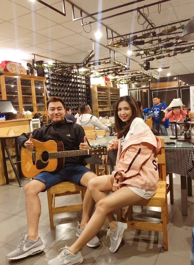 “Cười ra nước mắt” xem ảnh cưới bị cắt ghép đầu to hơn người, mặt đơ như sáp - 6 Chị Như, anh Hoa hạnh phúc sau 2 năm kết hôn