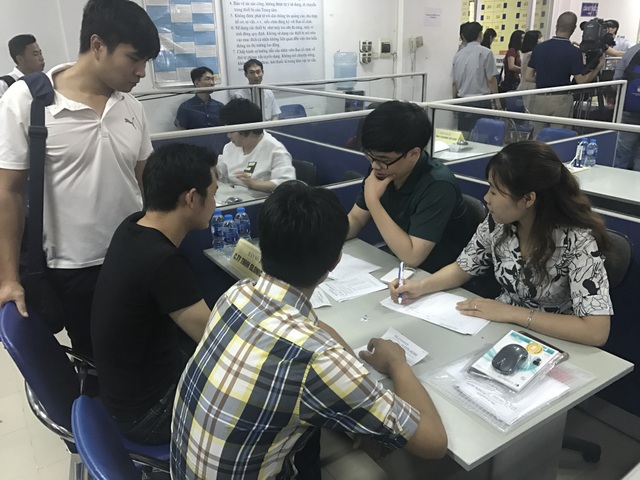 Hàng trăm cơ hội việc làm cho lao động EPS và thực tập sinh IM Japan - 2
Các Hội chợ việc làm trong nước thu hút nhiều lao động VN từ Hàn Quốc, Nhật Bản hồi hương.
