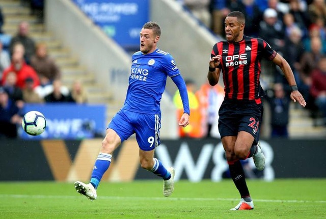11 cầu thủ xuất sắc nhất vòng 6 Premier League - 3
Jamie Vardy thi đấu nổi bật giúp Leicester City chiến thắng