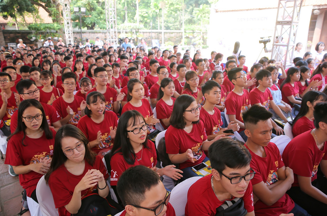 Chào Tân sinh viên 2018: “Đỗ đại học, rồi sao?” - 1
Hơn 500 sinh viên tham dự chương trình Chào tân sinh viên 2018