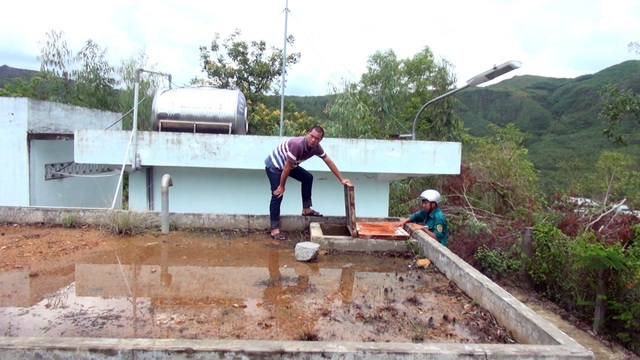 Sống gần trạm cấp nước tiền tỷ nhưng hàng trăm hộ dân vẫn thiếu nước sạch! - 5 Chính quyền địa phương mong muốn tỉnh tiếp tục đầu tư khoan thêm giếng để cải thiện tình hình thiếu nước