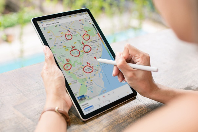 Du lịch thời 4.0 nhờ thủ thuật lợi hại trên Galaxy Tab S4 - 1 Tốc kí hành trình, tốc kí kế hoạch di chuyển, đánh dấu các địa điểm một cách nhanh chóng và tiện lợi bằng S Pen