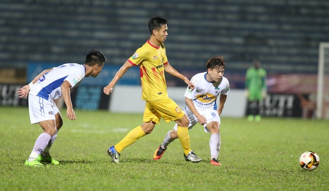 Công Phượng và Minh Vương toả sáng giúp HA Gia Lai trụ hạng V-League - 3
Minh Vương (phải) đã chơi một trận đấu đầy ấn tượng - Ảnh: Gia Hưng