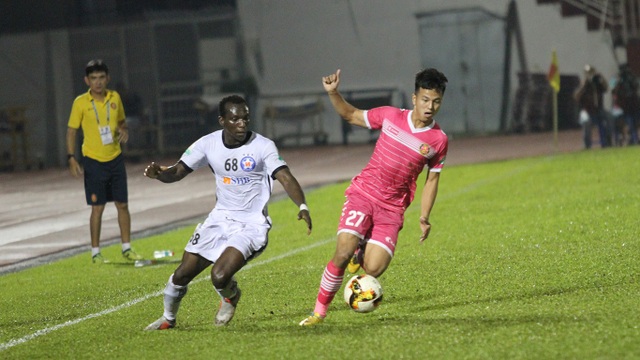 HLV Minh Phương khẳng định SHB Đà Nẵng không "buông" Sài Gòn FC - 4 Vị HLV của CLB SHB Đà Nẵng khẳng định đội bóng sông Hàn luôn đá vì thương hiệu (ảnh: Trọng Vũ)