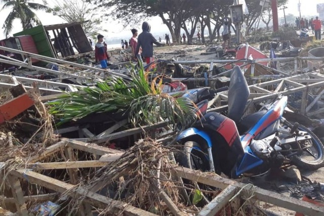 Thảm họa sóng thần Indonesia: Số người chết có thể lên tới hàng nghìn người - 6
(Ảnh: Reuters)