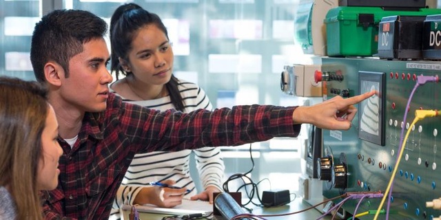 Nhu cầu nhân lực kỹ thuật và công nghệ thông tin bùng nổ tại Việt Nam - 1 Nhu cầu nhân lực kỹ thuật và công nghệ thông tin bùng nổ tại Việt Nam - 1