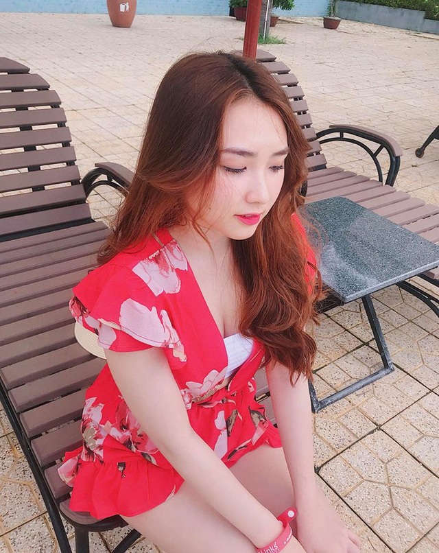 Được biết cô nàng hiện đang sống ở TP.HCM và làm việc cho một spa.