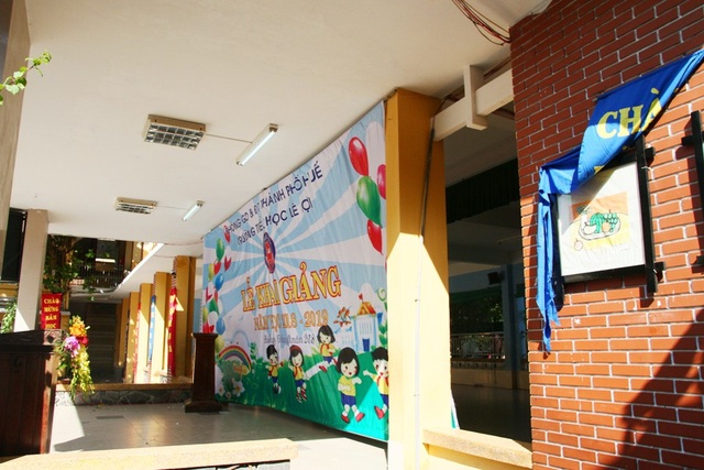 Sau khai giảng, nhiều trường cho học sinh nghỉ học, thầy cô đi liên hoan, chơi biển - 13 Sau khai giảng, nhiều trường cho học sinh nghỉ học, thầy cô đi liên hoan, chơi biển - 13