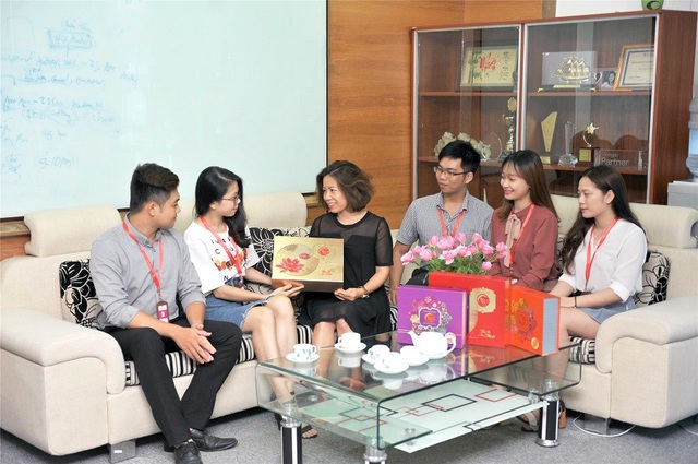 Chọn quà Trung thu: Sếp tâm lý, nhân viên ưng ý - 1 Chọn quà Trung thu: Sếp tâm lý, nhân viên ưng ý - 1