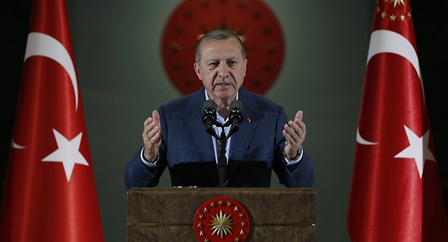 Tướng Mỹ cảnh báo chiến dịch tấn công vào Syria là thảm họa - 3 Tổng thống Tayyip Erdogan (Ảnh: Sputnik)