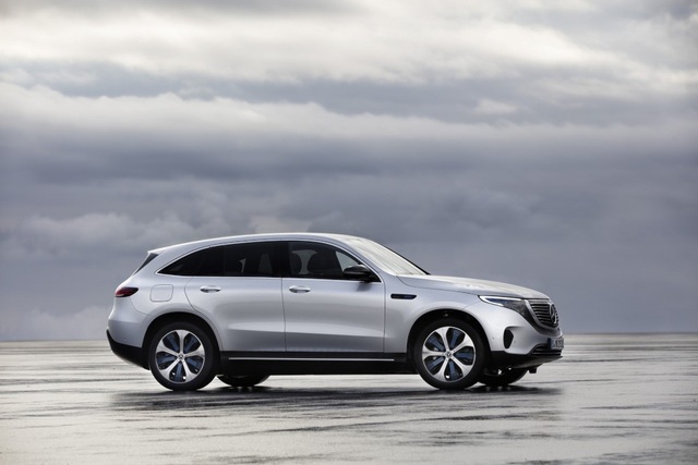 Mercedes-Benz EQC - Phiên bản chạy điện của GLC - 8 Mercedes-Benz EQC - Phiên bản chạy điện của GLC - 8