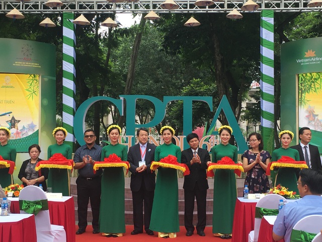Khai mạc triển lãm “Hà Nội liên kết – hợp tác – phát triển” - 1 Triển lãm là một trong những hoạt động bên lề quan trọng của Hội nghị Thượng đỉnh CPTA lần thứ 16
